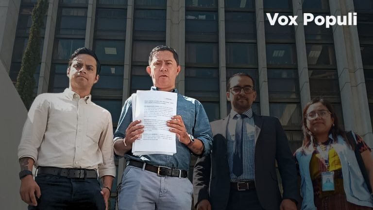 Periodistas presentan querella contra Jimmy Morales por calumnia, difamación e injuria